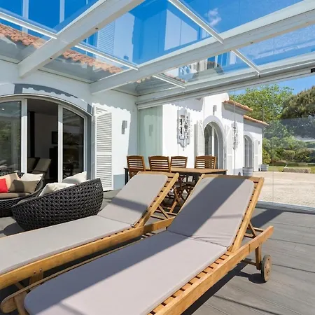 Liiiving In Gaia - Sunny Pool House *