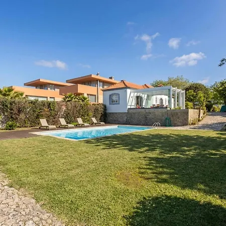 Liiiving In Gaia - Sunny Pool House Apartment *