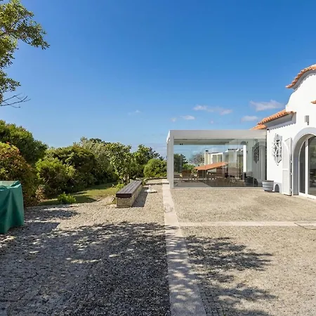 Liiiving In Gaia - Sunny Pool House