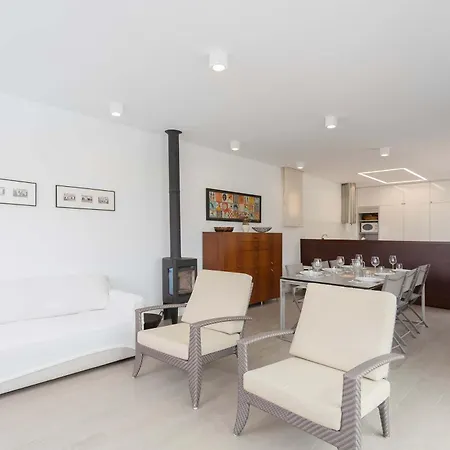דירה Liiiving In Gaia - Sunny Pool House *