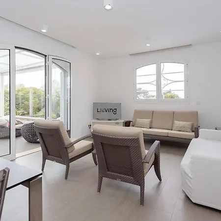 Apartment Liiiving In Gaia - Sunny Pool House
