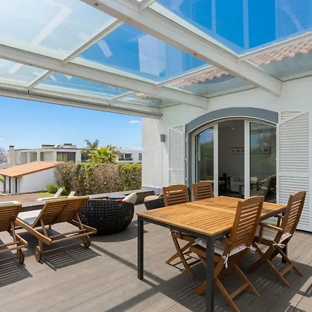Liiiving In Gaia - Sunny Pool House *