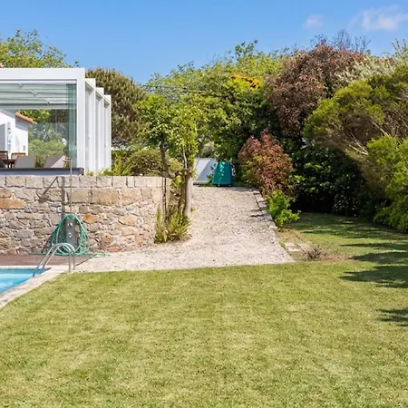 Liiiving In Gaia - Sunny Pool House Apartment *